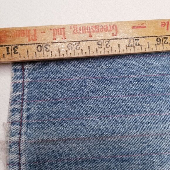 Vtg 80s Levis Distressed RED Pinstripe Stone Wash Made In USA Jeans 28x31 Womens - Picture 12 of 16